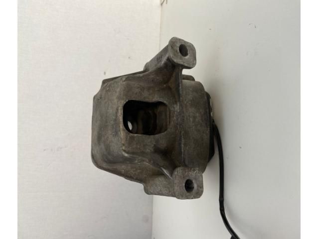 bontott AUDI A5 Motor Tartó Bak Bal