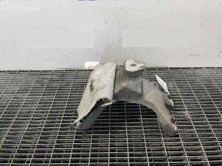 bontott AUDI A5 Motor Tartó Bak Jobb