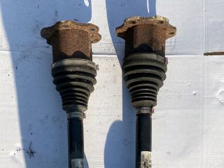 bontott AUDI A5 Bal Féltengely