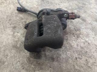 bontott AUDI A5 Bal hátsó Féknyereg Munkahengerrel