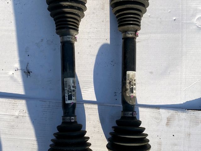 bontott AUDI A5 Jobb Féltengely