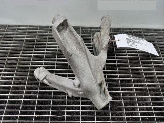 bontott AUDI A5 Motor Tartó Bak Jobb