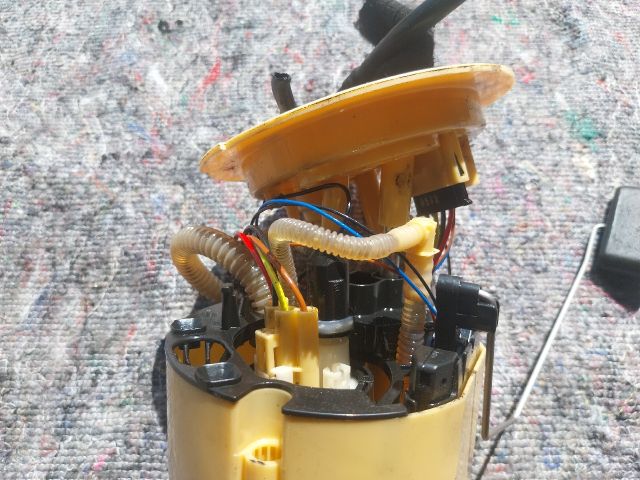 bontott AUDI A5 Üzemanyag Szivattyú