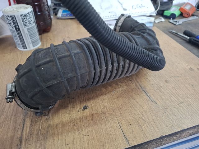 bontott AUDI A5 Szívó Cső