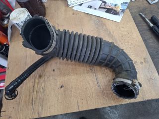 bontott AUDI A5 Szívó Cső