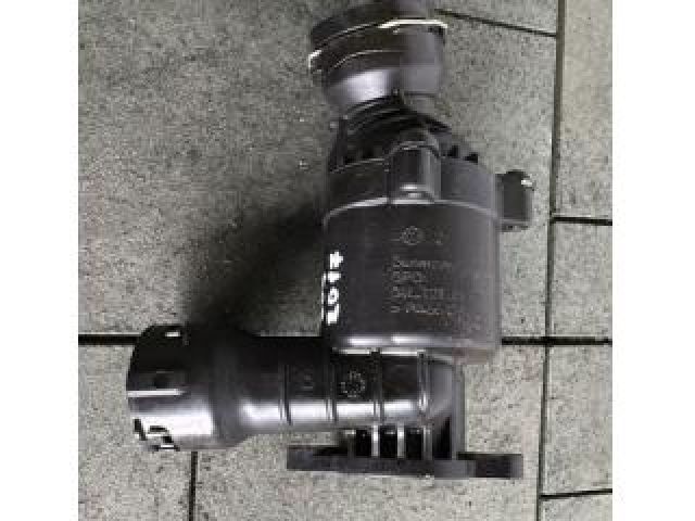 bontott AUDI A5 Termosztátház