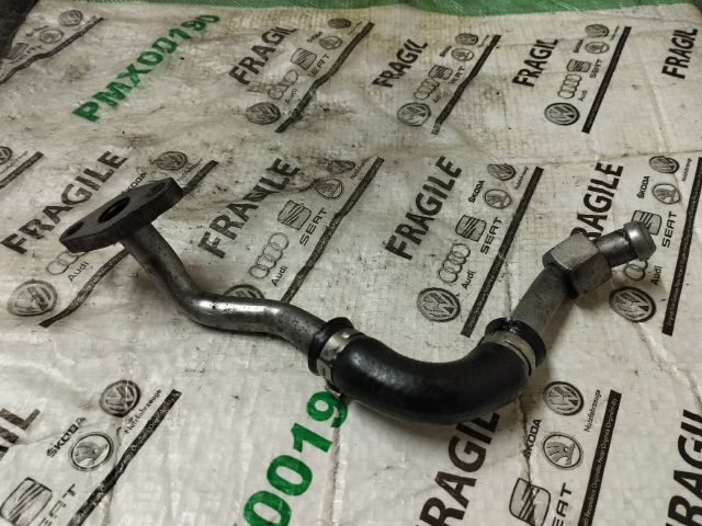 bontott AUDI A5 Turbó Olajcső