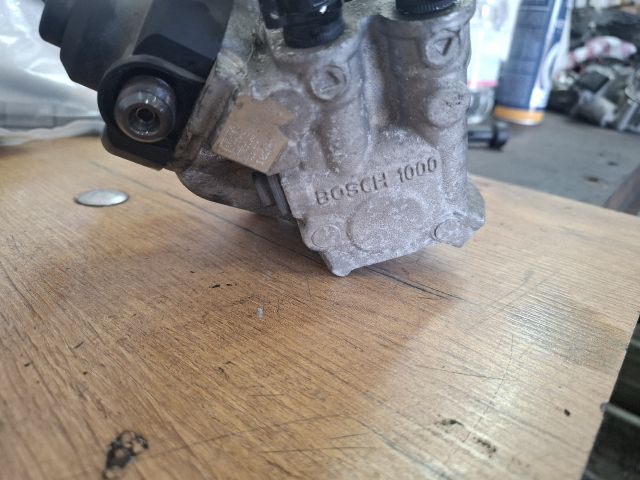 bontott AUDI A5 Üzemanyag Szivattyú