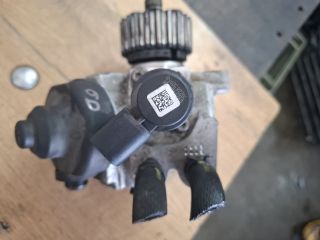 bontott AUDI A5 Üzemanyag Szivattyú
