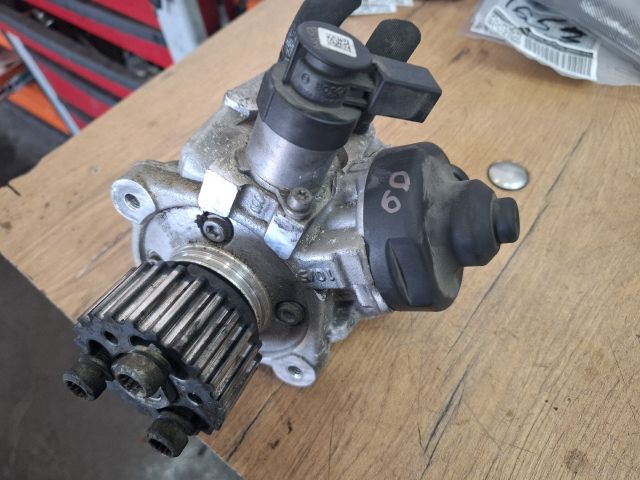 bontott AUDI A5 Üzemanyag Szivattyú