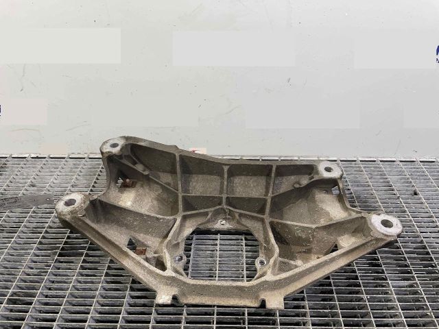 bontott AUDI A5 Váltó Tartó Bak (Pozíciófüggetlen)