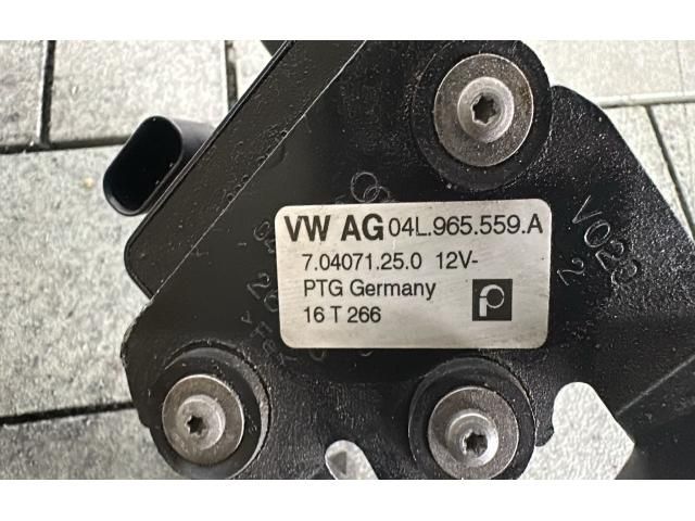 bontott AUDI A5 Vízpumpa