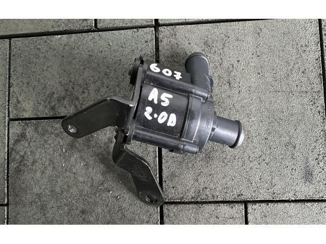 bontott AUDI A5 Vízpumpa