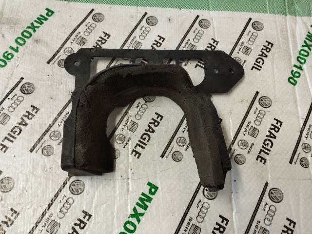 bontott AUDI A5 Bal Féltengely Porvédő Lemez