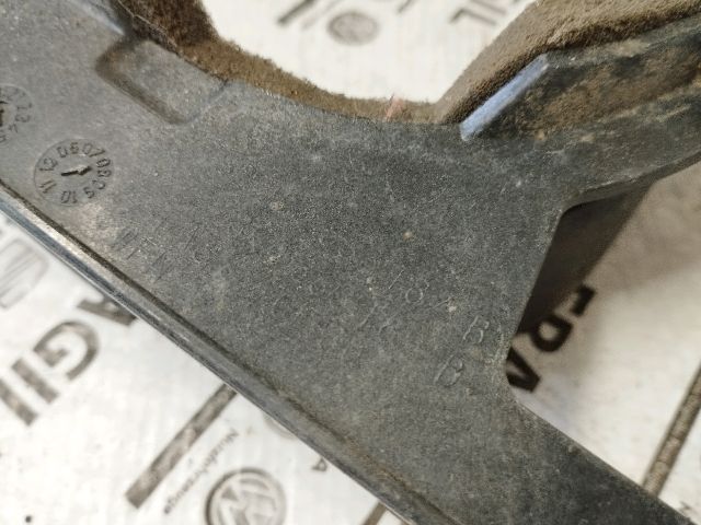 bontott AUDI A5 Bal Féltengely Porvédő Lemez