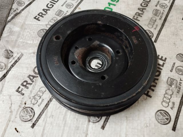 bontott AUDI A5 Főtengely Szíjtárcsa