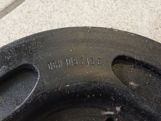 bontott AUDI A5 Főtengely Szíjtárcsa