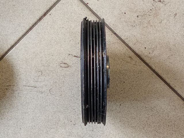 bontott AUDI A5 Főtengely Szíjtárcsa