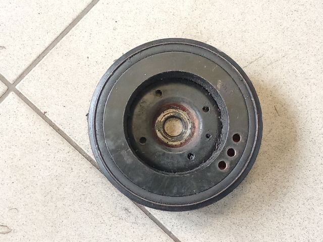 bontott AUDI A5 Főtengely Szíjtárcsa