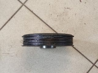 bontott AUDI A5 Főtengely Szíjtárcsa