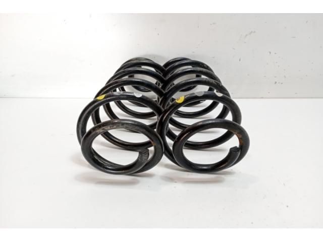 bontott AUDI A5 Hátsó Rugó