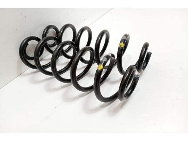 bontott AUDI A5 Hátsó Rugó