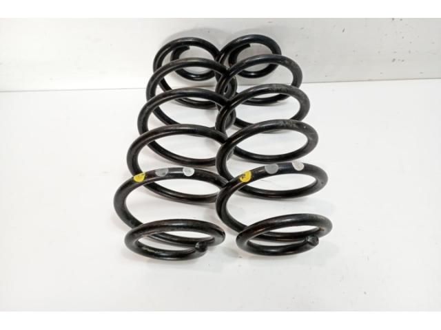 bontott AUDI A5 Hátsó Rugó