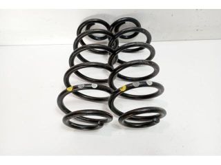 bontott AUDI A5 Hátsó Rugó