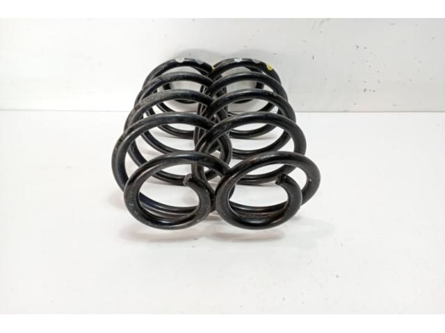 bontott AUDI A5 Hátsó Rugó