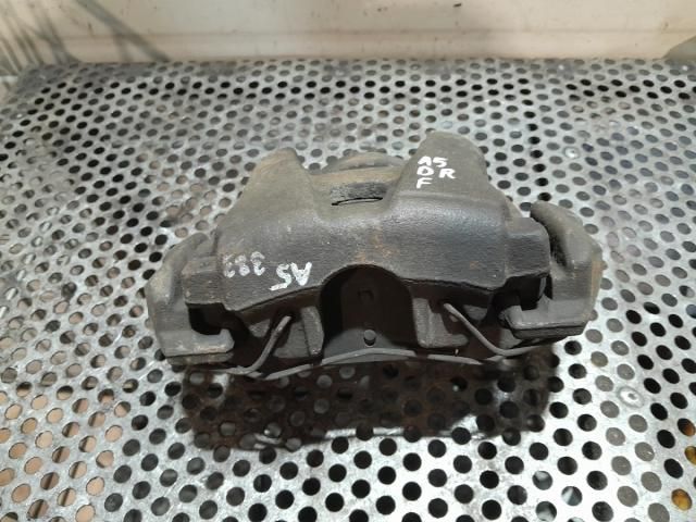 bontott AUDI A5 Jobb első Féknyereg Munkahengerrel