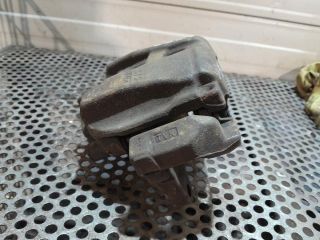 bontott AUDI A5 Jobb első Féknyereg Munkahengerrel