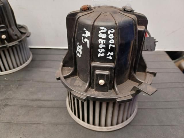 bontott AUDI A5 Klímahűtő Ventilátor