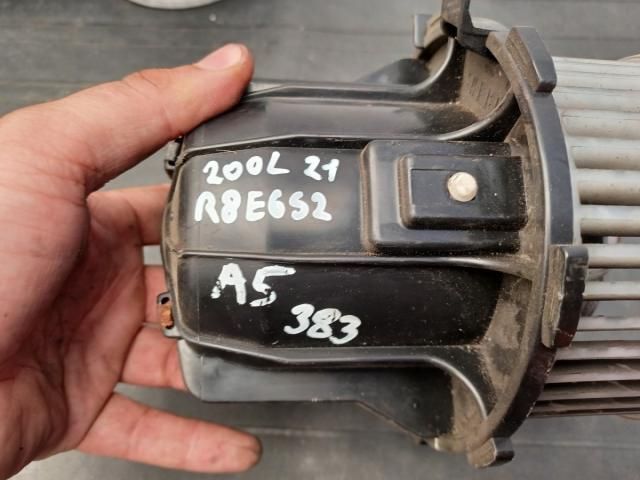 bontott AUDI A5 Klímahűtő Ventilátor