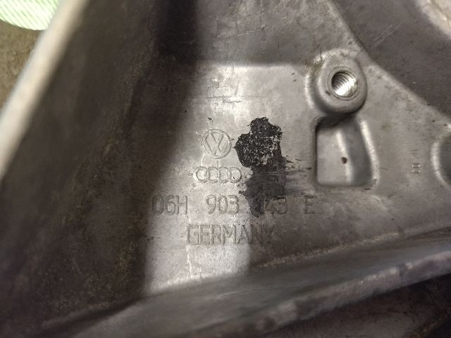 bontott AUDI A5 Olajszűrő Ház