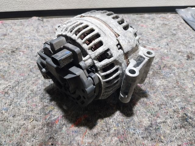 bontott AUDI A5 Generátor