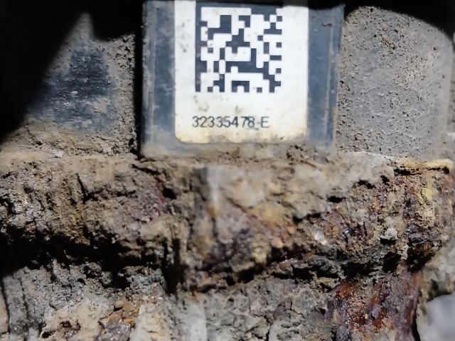 bontott AUDI A5 Jobb hátsó Féknyereg Munkahengerrel