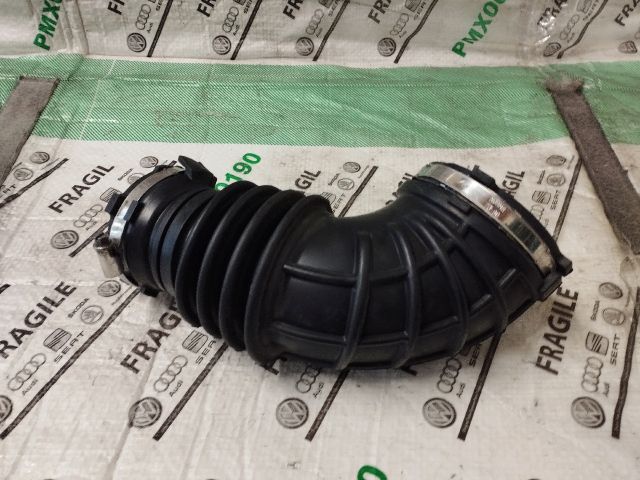 bontott AUDI A5 Szívó Cső