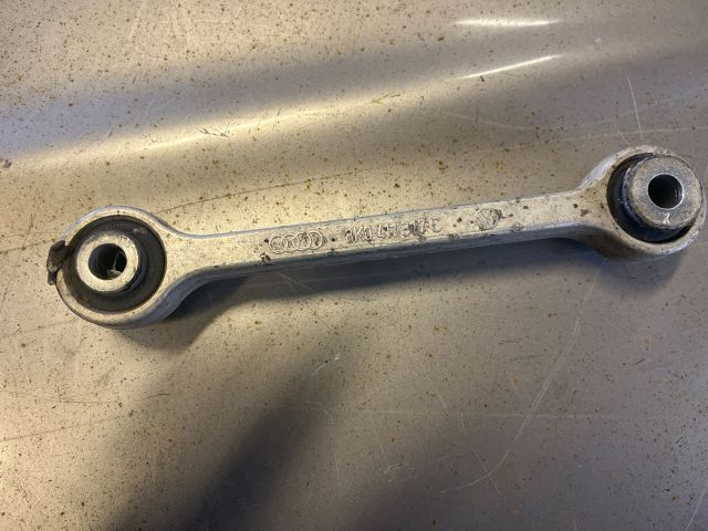 bontott AUDI A5 Első Stabilizátor Pálca