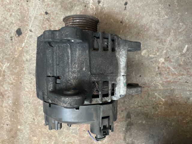 bontott AUDI A5 Generátor