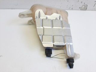 bontott AUDI A5 Kiegyenlítő Tartály