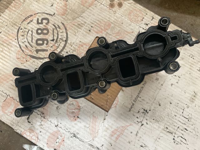 bontott AUDI A5 Szívósor