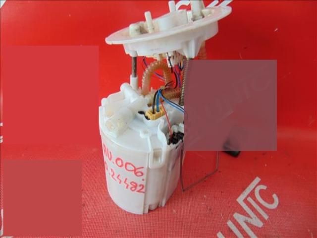 bontott AUDI A5 Üzemanyag Szivattyú