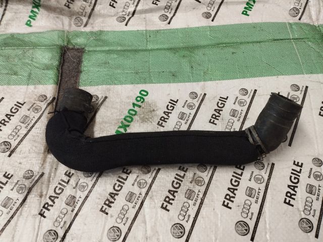 bontott AUDI A5 Vízcső