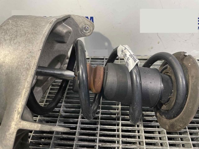 bontott AUDI A5 Első Rugó