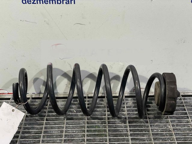 bontott AUDI A5 Hátsó Rugó