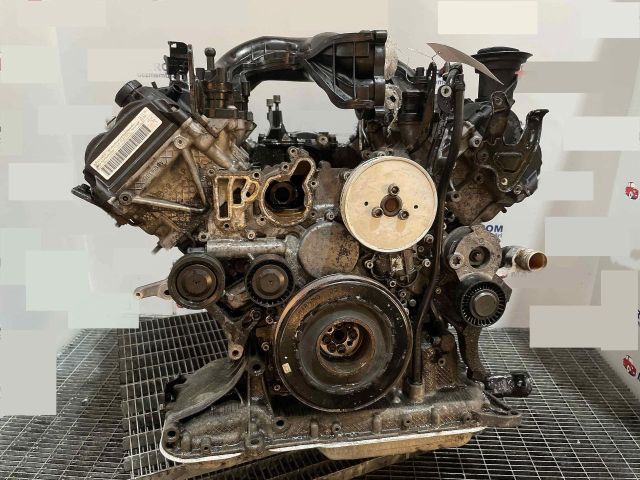 bontott AUDI A5 Motor (Fűzött blokk hengerfejjel)