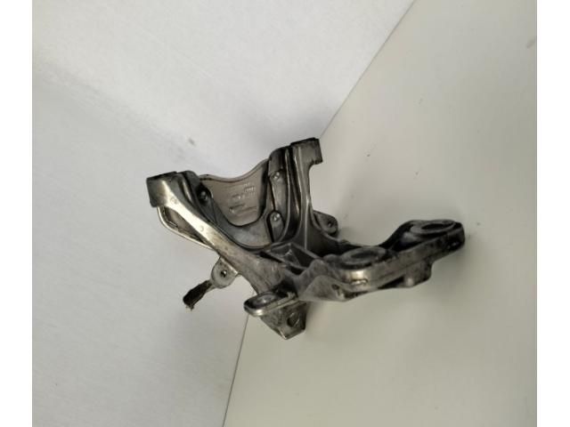 bontott AUDI A5 Motor Tartó Bak Jobb