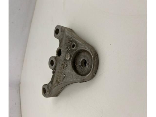 bontott AUDI A5 Motor Tartó Bak (Pozíciófüggetlen)