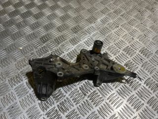 bontott AUDI A5 Nagynyomású Szivattyú Bak