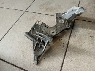 bontott AUDI A5 Nagynyomású Szivattyú Bak